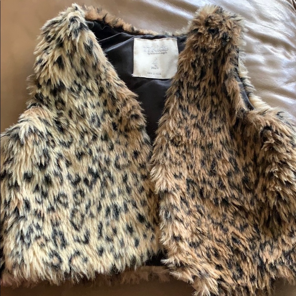 Girls faux fur vest